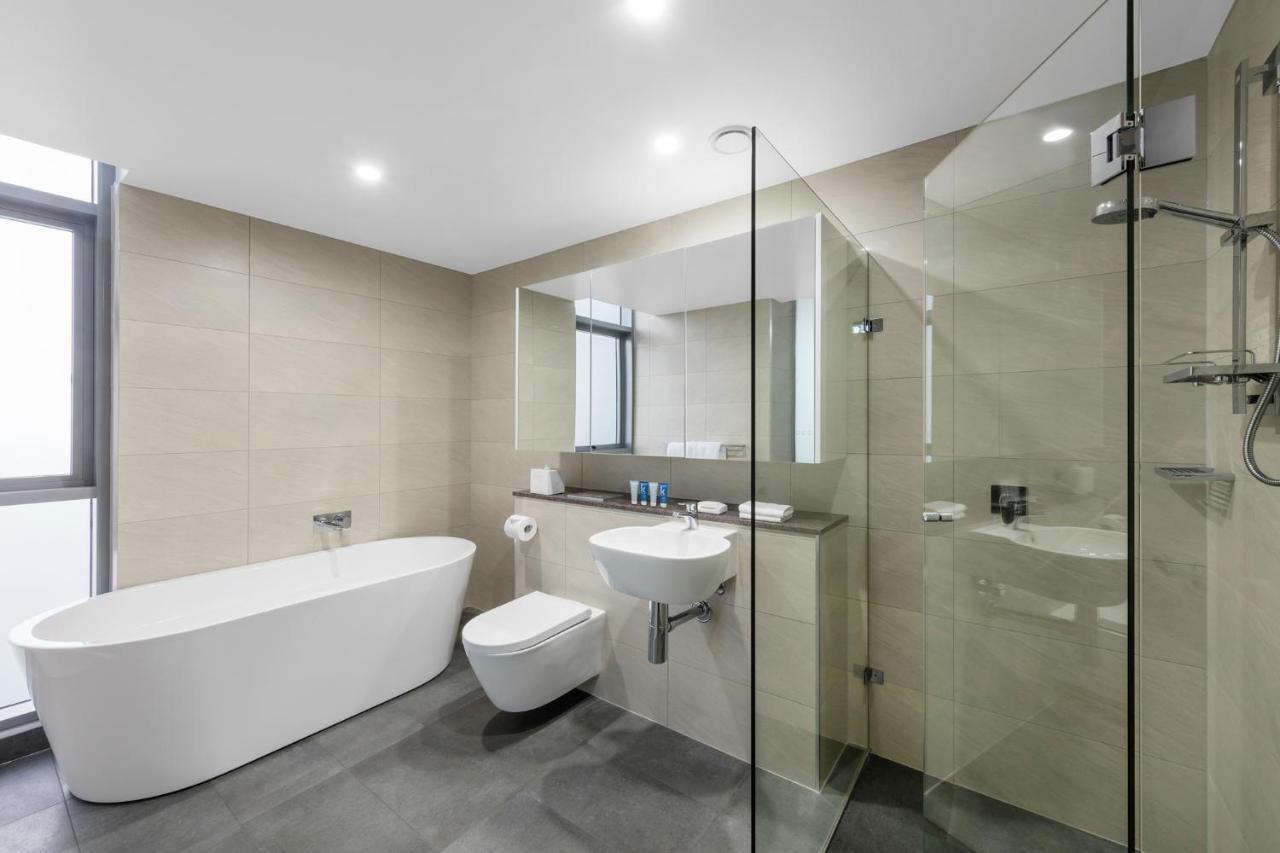 Meriton Suites Chatswood Sydney Exterior foto Bathroom