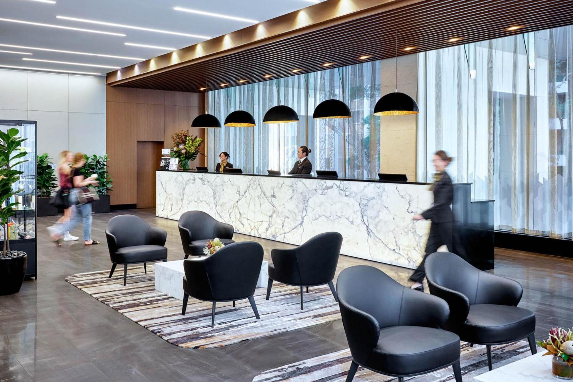 Meriton Suites Chatswood Sydney Exterior foto The lobby of the hotel